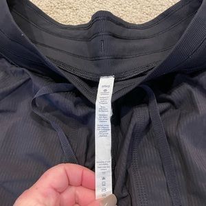 Lululemon black pants size 8